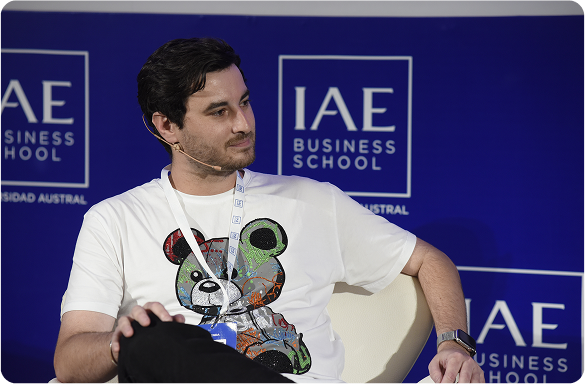 Behind the scenes 11